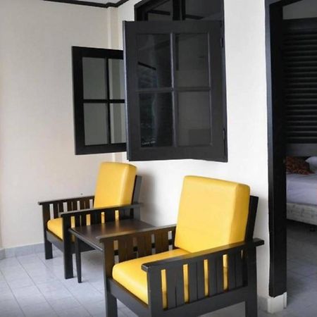 Danau Toba International Cottage Parapat Ngoại thất bức ảnh