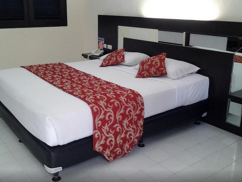 Danau Toba International Cottage Parapat Ngoại thất bức ảnh