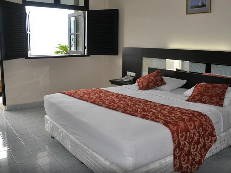 Danau Toba International Cottage Parapat Ngoại thất bức ảnh