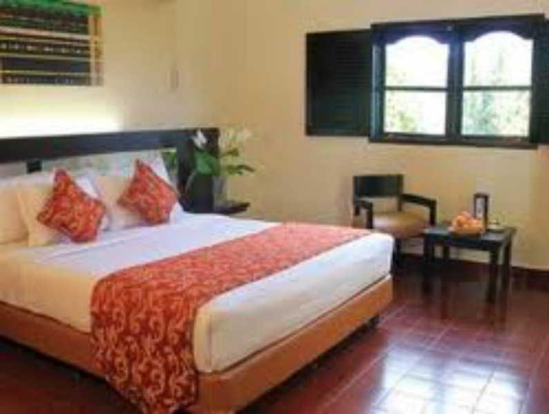 Danau Toba International Cottage Parapat Ngoại thất bức ảnh